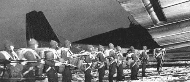 百姓读史|血染的“红色蒲公英”,揭秘二战苏联空降兵的最大灾难