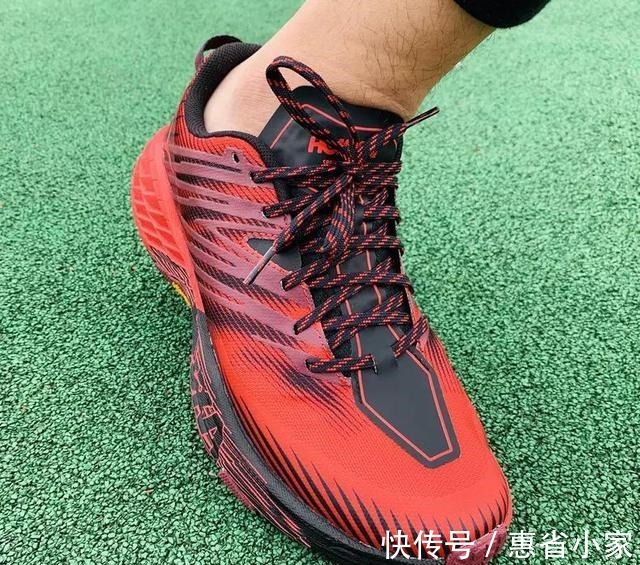 越野 越野潮搭两不误,Hoka飞速羚羊4测评!
