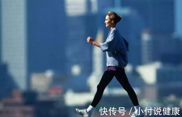 降低|走路是长寿的“良药”?权威发言:每天7000步,死亡风险或降七成
