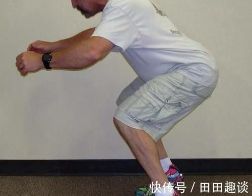 杠铃|深蹲过程中,有2个问题很容易出现,大部分都做错!