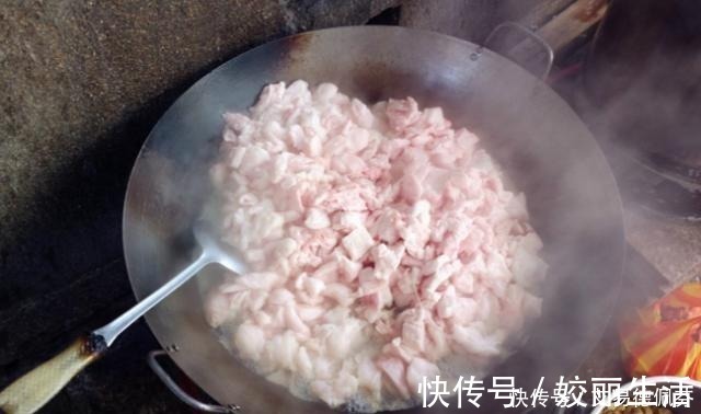 熬猪油最好别只放盐！加一点“它”猪油雪白，放一年不会坏