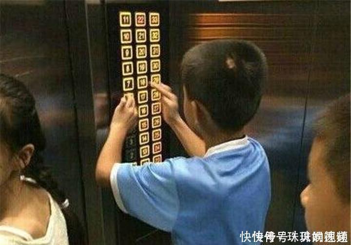 按键|熊孩子电梯“恶作剧”,奶奶护犊子讨人嫌,女孩巧妙“一招制胜”