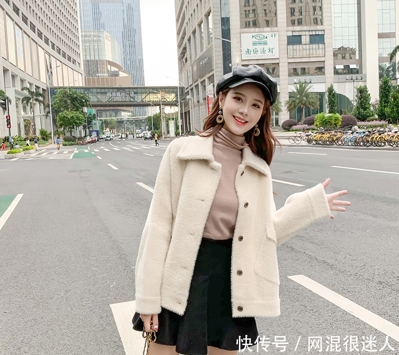 短款|小个子女人别乱穿,“短款外套+萝卜裤”显高其实很容易