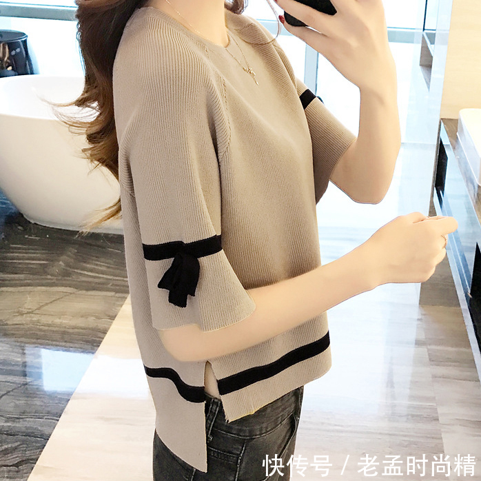 优雅|最近超火一款薄毛衣:叫“樱花粉”,春天搭小脚裤,贼美贼显年轻