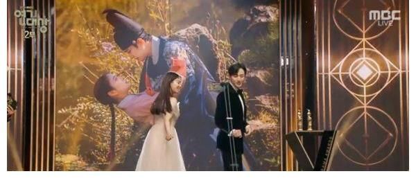 MBC演技/2度夺情侣奖!「前任」坐台下 李俊昊放闪:我心里有德任