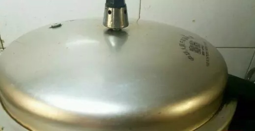 猪蹄这个做法最馋人,每次做都不够吃,光听名字就流口水