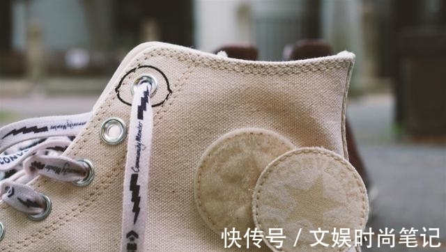 鞋款 乔丹亲穿酷灰 AJ 4 货量不小!Converse再出半透明鞋底引发热潮