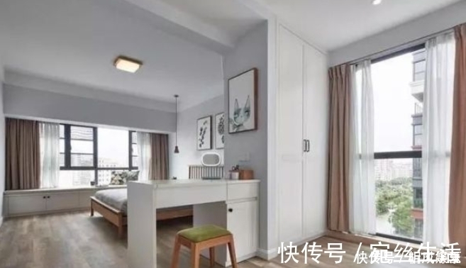 闺蜜|参观闺蜜的98㎡小三居,衣帽间的布置很高级,打开柜门后让我心动