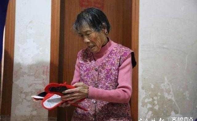 穿针引线|家有老手艺丨一双巧手绣鲁艺,82岁穿针引线爱绣花