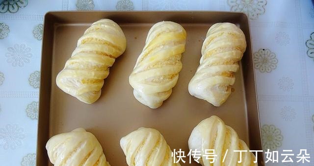 这个早餐孩子最爱吃，简单一搅香酥可口，能量满满上课才更专心！