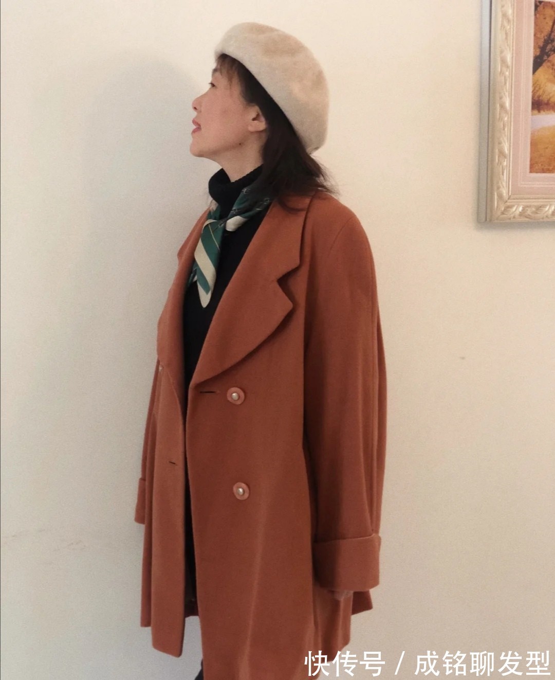 长大衣 这才是50多岁女人最美的入冬打扮!简单自然高雅,优雅更精致