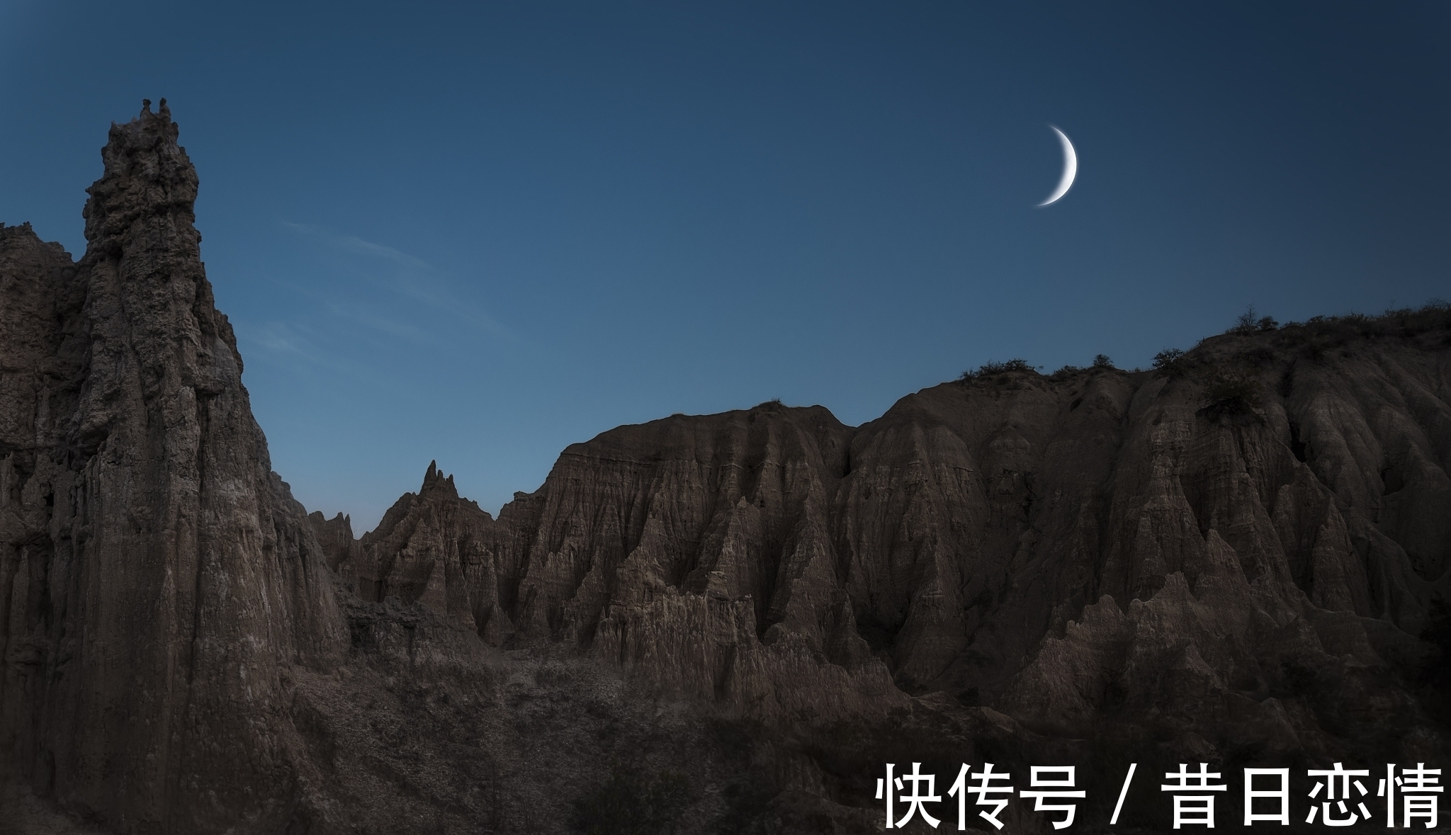 彩云追月&绕头诗35首：奇思妙句，感悟世间百态，若有同感，不妨也来一句