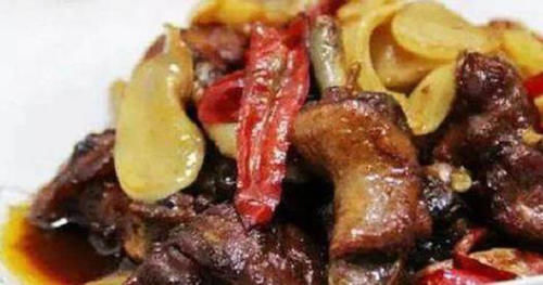  优选|美食优选：黄骨鱼炖豆腐，绿豆芽炒鸡蛋，干锅花菜，土匪鸭的做法