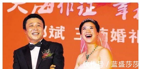 女儿|温馨!王楠三亚过春节带女儿去哈根达斯,一脸慈爱看女儿吃冰淇淋!