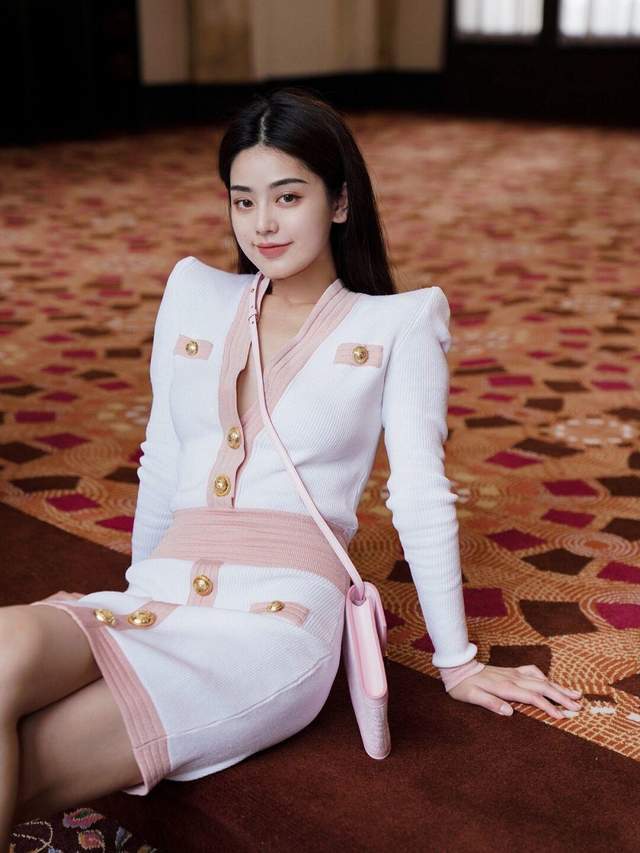 有气质|适合早秋的高级感穿搭衣服单品,温柔又优雅,迷人又有气质感