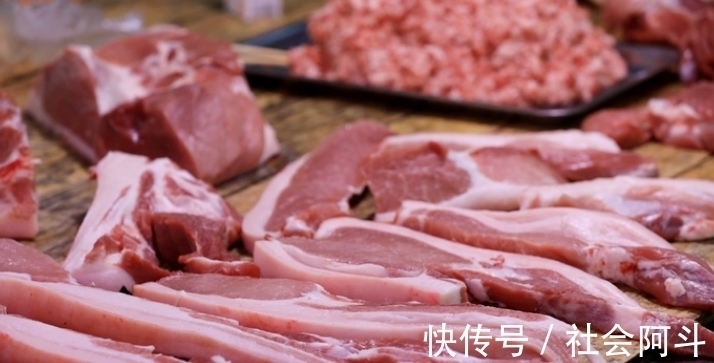 超市的猪肉为何比菜市场便宜?去哪儿买肉好?差距不小,弄懂再买