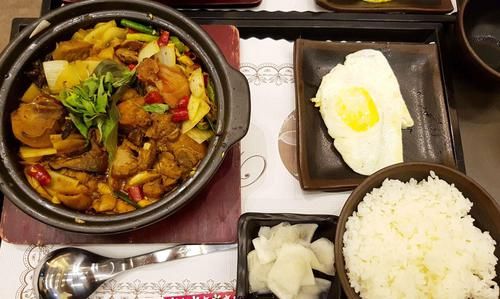 继黄焖鸡“跌落神坛”后，又一美食步入后尘，吃货：都经不住夸
