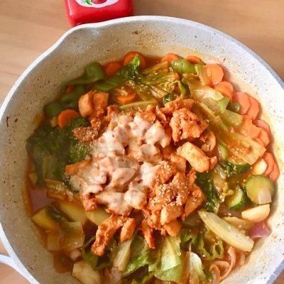 #暖冬酱在手，嗨吃部队锅#韩式辣炒鸡