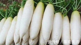 萝卜子|女人睡前把萝卜皮贴在肚脐上,连续贴7天,身体收获此种变化