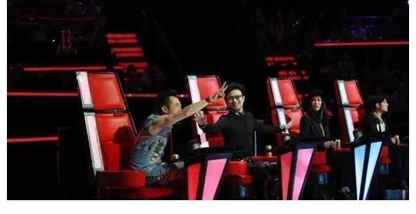 走过十年岁月的《中国好声音》,终究难逃一“糊”?