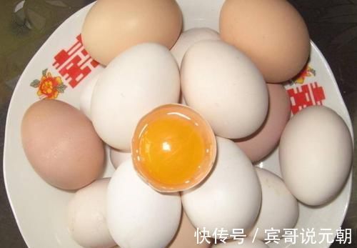 白皮|买鸡蛋，选红皮还是白皮的？专业养鸡人教你一招，保你挑到好鸡蛋