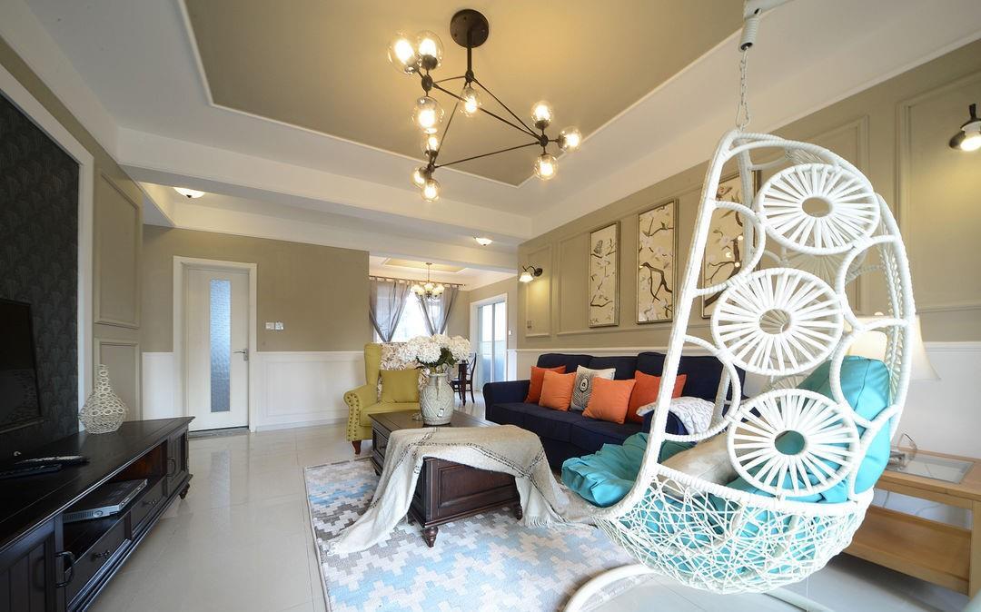 实木|简约的美式三居室，每一处都很精致大方，窗帘杆的选择更是独特