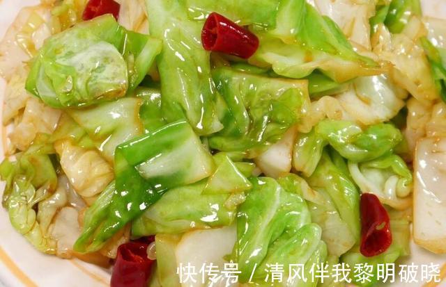 包菜挑“重”好还是“轻”好,很多人选错了,难怪不脆不新鲜!