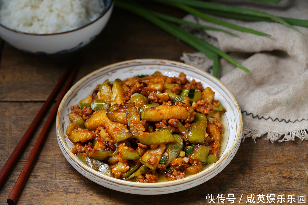 开胃|每次去饭店孩子必点此菜,酱香浓郁、简单开胃,和米饭是绝配!