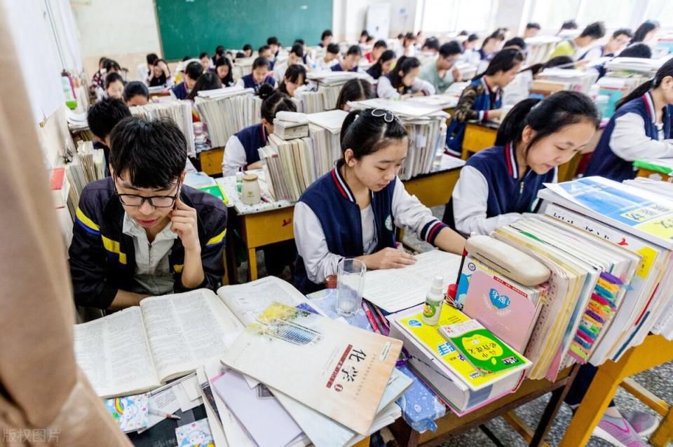 高一高二成绩不好的“学渣”，拼一把高三，能逆袭考上一本吗？