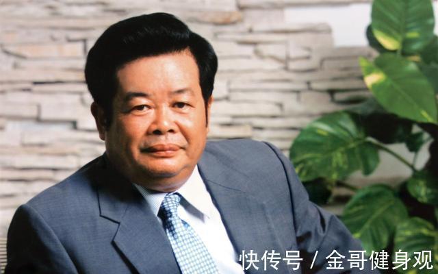 玻璃|都是八十年代创业,华为的任正非和福耀的曹德旺,为何华为举步维艰,福耀却安心躺赚?