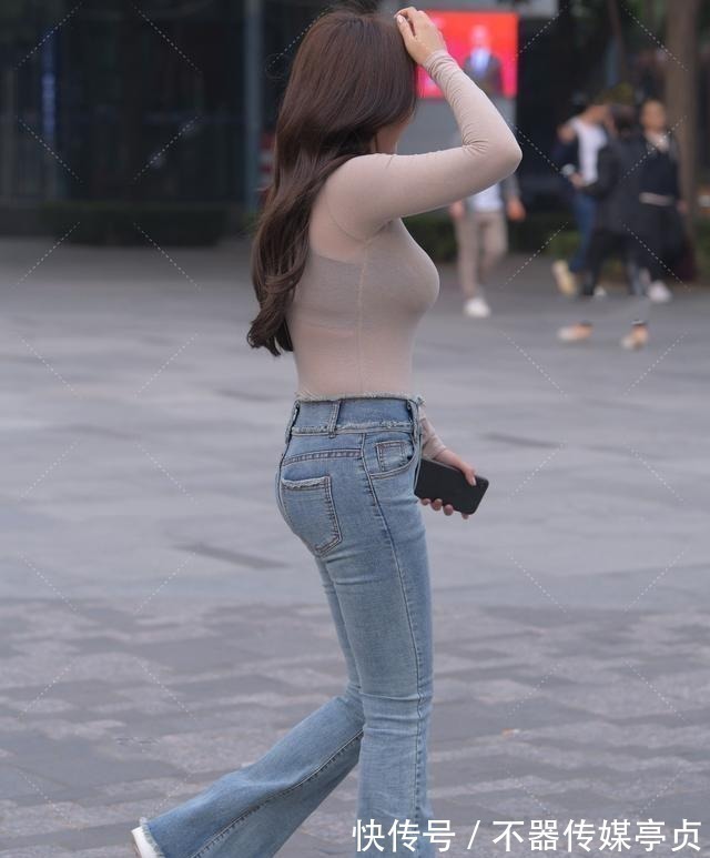 微胖 靓丽有型的打底裤,穿起来增高显瘦,舒适又显气质,大气自然