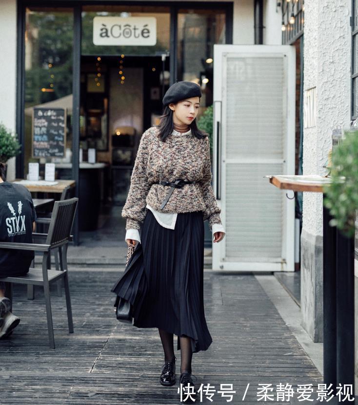 秋天最好别单穿毛衣,跟着三木学学“叠穿法”,时髦高级又洋气