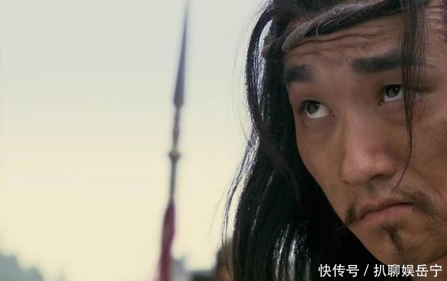 偷鸡摸狗还被称为英雄的只有他,虽然出身卑微,但是立下很多功劳