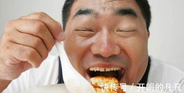 日常生活中|35岁男子右肩疼痛诊出肝癌,后悔大哭,可能“3件事”没忍住