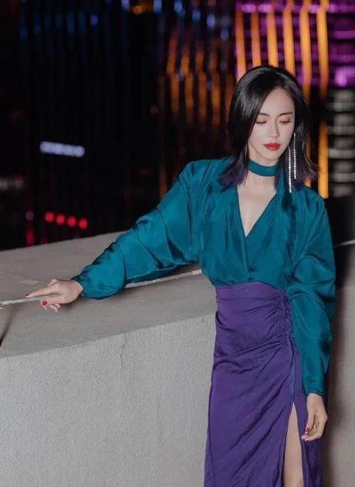 4种衬衫的搭配配色，让你美过整个春天，再不用羡慕别人穿衬衫好看了