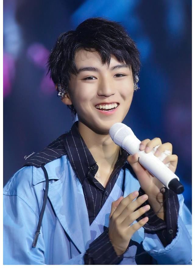 金大川|董子健和王俊凱搭腔演雙簧，劉昊然三人上演碟中諜戲份劇本殺