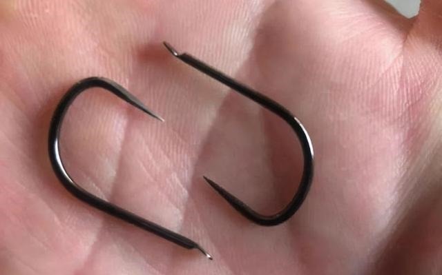 挂草|鱼钩挂底、挂树、挂衣服,别着急,这样处理,很快就能搞定