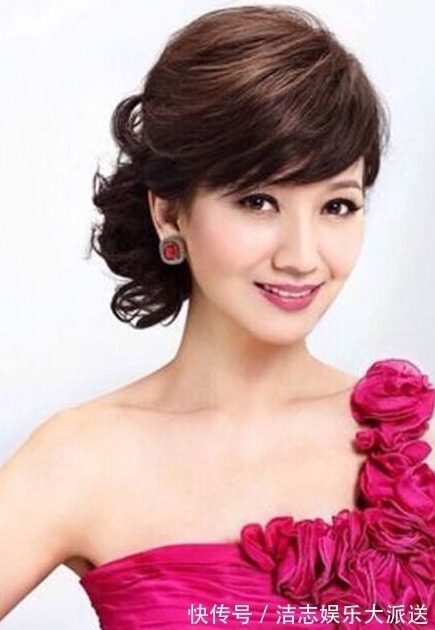 皱纹|不怕变老的三大生肖女,越老越美,皱纹少,钱财多