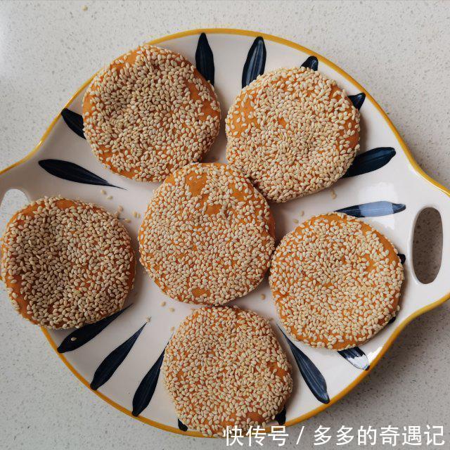 香甜可口|红薯芝麻饼,香甜可口,软糯好吃