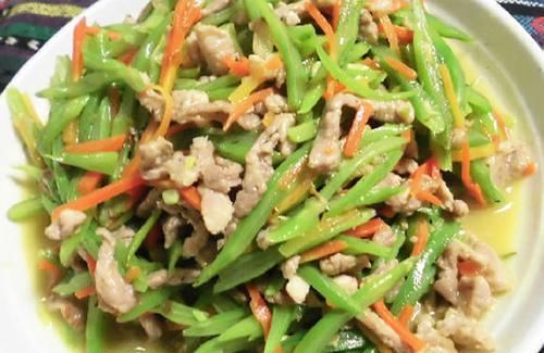 多给孩子吃“补钙菜”，补钙强过牛奶，增强体质，长高补脑促发育