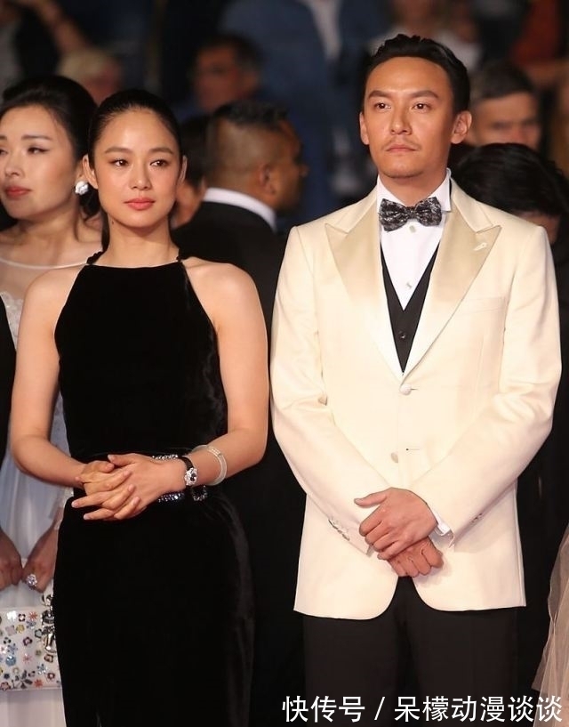 绿色|这种翡翠算什么样的档次?难道不是以绿色为尊吗?周韵带无色翡翠