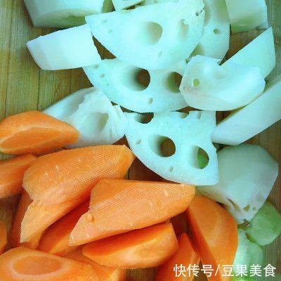 扇骨|妈妈最拿手的莲藕炖猪骨（高压锅版），被我偷学到了