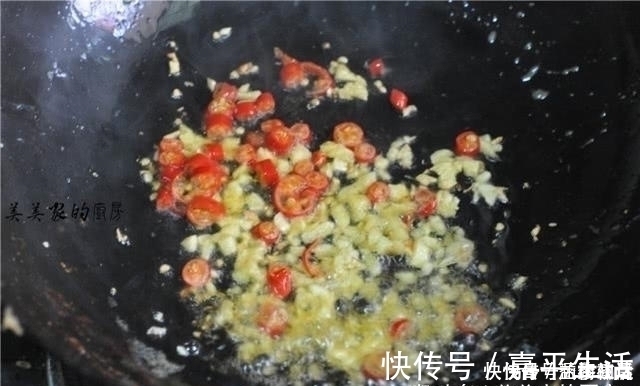嫩豆腐|煎豆腐时,不要直接下锅,多加一步,豆腐焦黄又嫩滑