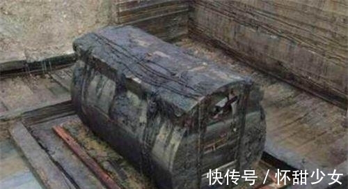 蒲鲜万奴&长白山发现一古墓,墓主就是“万奴王”,原来九龙抬棺是真的存在