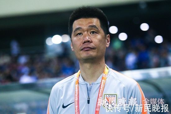 李霄鹏|众望所归之下 李霄鹏会是中国男足的“答案”吗？