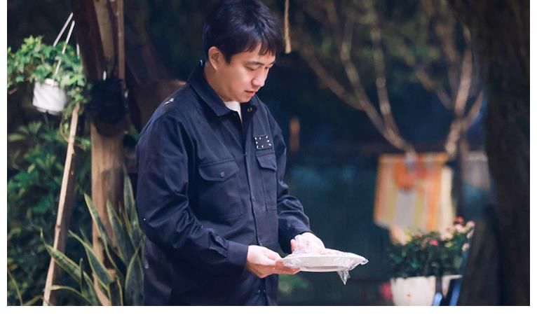 合照|《向往5》最新一期大合照，没见到黄磊身影，张艺兴站在最边边！