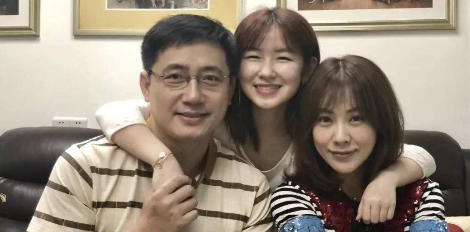 《外来媳妇本地郎》黄菲，一个走遍世界的时尚女子，追求自由的她