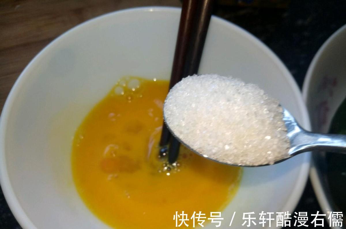 营养健康|南瓜蒸蛋搭配上牛奶,香甜可口营养健康,入口即化