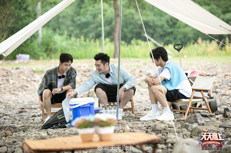 天天向上|《天天向上》走进台州,西红柿炒蛋难倒王一博