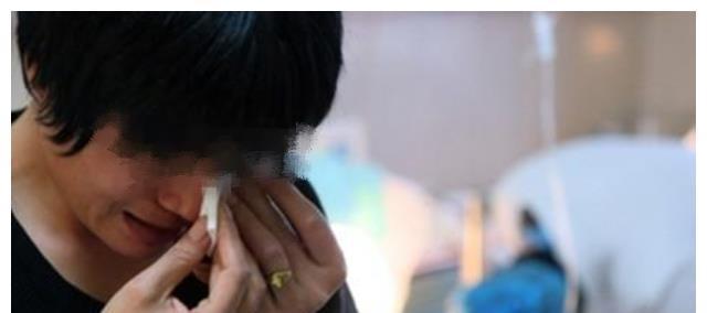 澡盆|给孩子洗澡忘带毛巾,妈妈转身去拿,回来后女儿“永远”闭上双眼